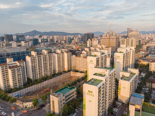 Obraz premium Sunset in Seoul. Aerial Cityscape. South Korea. Skyline of City