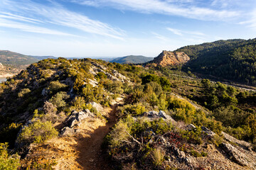 Fototapeta premium Sendero entre los barrancos