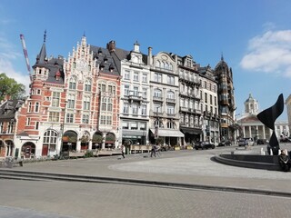 Fototapeta premium Bruselas, Bélgica, gran plaza, ayuntamiento, Atomium, catedral