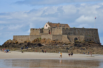 Saint Malo; France - july 30 2023 : Fort National - obrazy, fototapety, plakaty