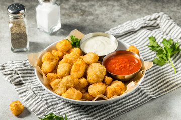 Homemade Deep Fried Wisconsin Cheese Curds - 779825202