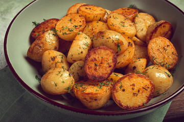 Baked new potatoes, with butter and dill, homemade, no people,