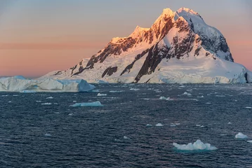 Meubelstickers Antarctica © J. J. Sesé