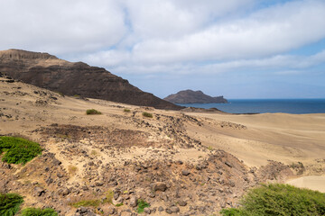 paysage volcanique sur l'île de Saint Vincent au Cap Vert en Afrique de l'Ouest