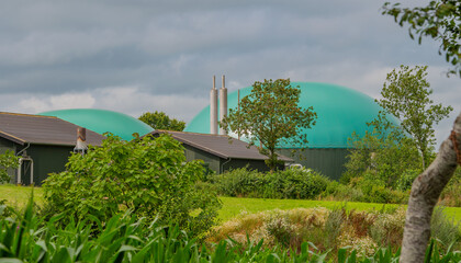 Biogasanlage zur Stromerzeugung und Energiegewinnung - 779887878