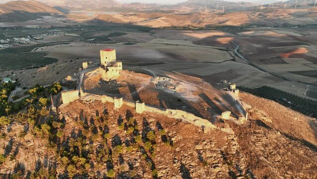 el castillo de la estrella en el municipio de Teba visto desde un dron al atardecer, Andaluc&iacute;a