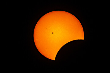 Partial solar eclipse on April 8, 2024, Waikiki Honolulu Oahu Hawaii - Powered by Adobe