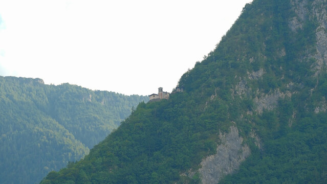 La chiesa dei Santi Gervaso e Protaso a Bagolino in provincia di Brescia, Lombardia, Italia.