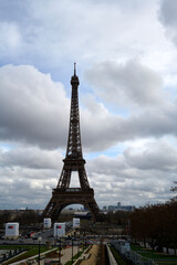 Fototapeta na wymiar eiffel tower in Paris