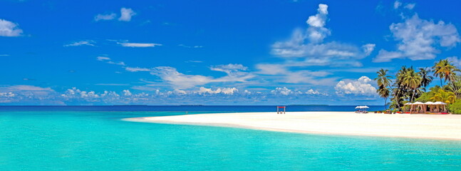 Fototapeta na wymiar Tropical Paradise Found: Beach Wallpaper - Islands, Ocean, Exotic Escape