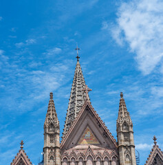 Fototapeta premium expiatorio, parroquia, templo, catolico, plaza, tspatio, jalisoc, guadalajara, turistico, fachada, catedral, 