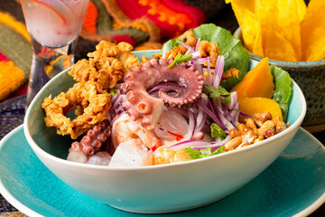 Ceviche con pulpo y calamar