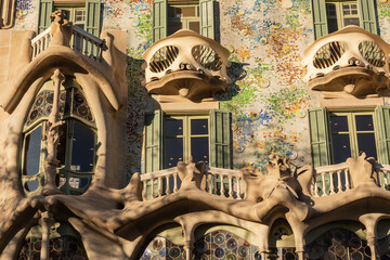 Casa Batlló, Wohn- und Geschäftshaus nach einem Entwurf von Antoni Gaudí am Passeig de Gràcia,...