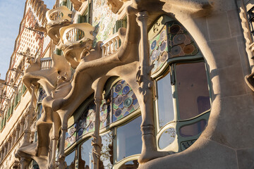 Casa Batlló, Wohn- und Geschäftshaus nach einem Entwurf von Antoni Gaudí am Passeig de Gràcia,...
