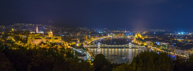 Panoramic view of Budapest Castle and Danube river at night, Hungary. - 780097274