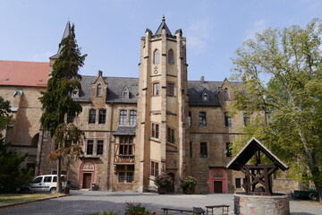 Fototapeta na wymiar Schlosshof Schloss Mansfeld im Mansfelder Land