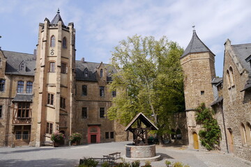 Fototapeta na wymiar Schlosshof Schloss Mansfeld im Mansfelder Land