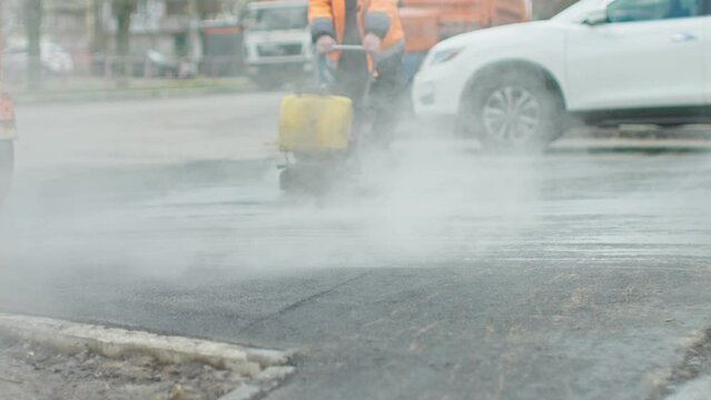 Worker street road construction asphalt industrial city builder