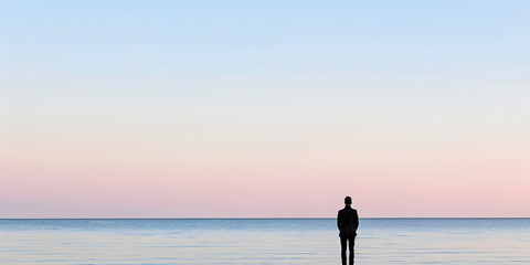 Figura isolada observando o oceano