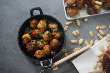 Stir-fried squid mouth with butter