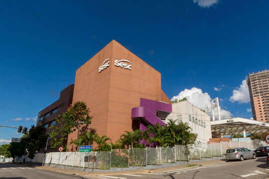 Sesc Sorocaba- Centro Cultural Vibrante, Promovendo Educa&ccedil;&atilde;o, Arte, Esporte e Lazer para a Comunidade Sorocabana e Regi&atilde;o 