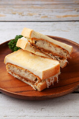 コロッケサンドイッチ