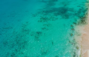 Deurstickers Karibischer Strand Vogelperspektive © pixelschoen