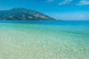 Obraz premium Beach and clear blue water in summer and vacation