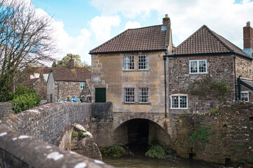 Fototapeta na wymiar Typical English Countryside Town - Pensford in Bristol England with river and viaduct