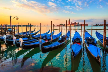 Fensteraufkleber Gondolas and San Giorgio Maggiore Church, Venice, Italy © Farid