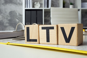 Office folder with cubes LTV Lifetime Value.