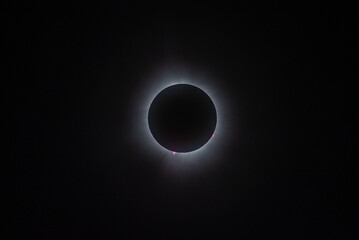 Total eclipse of the sun by the moon