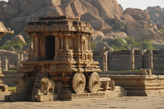 Stone Chariot at Vitthala Temple, Hampi, UNESCO World Heritage Site, Karnataka, India
