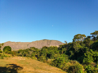 Mountains in the state of Minas Gerais in Brazil. They are part of the Serra do Cipó region.	