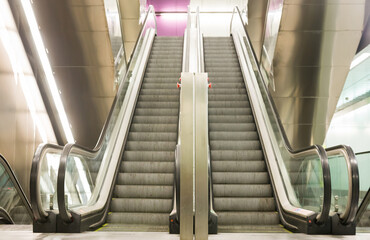 Line escalators with metal coating
