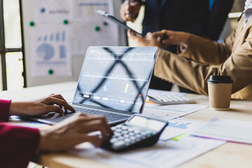 Business meeting, Financial consultants discuss investment growth chart analysis in company financial reports and are planning marketing business strategies. - obrazy, fototapety, plakaty