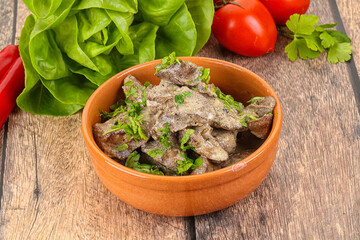 Chicken liver with cream sauce