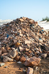 scène urbaine dans la quartier périphérique de Ouakam de la ville Dakar au Sénégal en Afrique