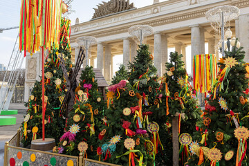 Decorations for Maslenitsa at the main entrance to Gorky Park in Moscow