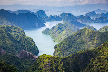 beautiful limestone rocks and secluded beaches in Ha Long bay, UNESCO world heritage site, Vietnam - 780890466