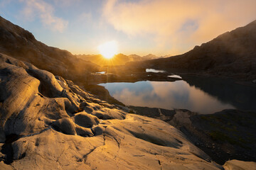 New Zealand mountain landscape at sunset with snow, ice, glacier and ice