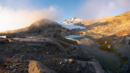 New Zealand mountain landscape at sunset with snow, ice, glacier and ice
