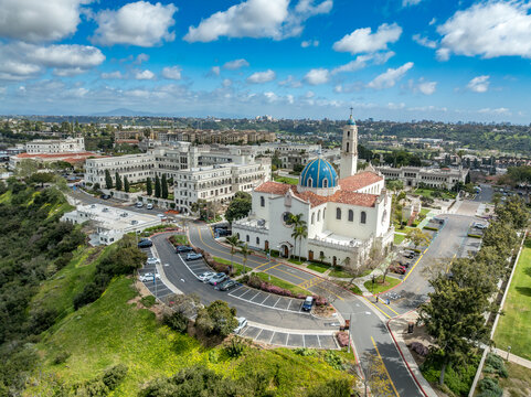 University of San Diego in Alcal&aacute; Park sits atop the edge of a mesa overlooking Mission Bay provides stunning views, Blue dome immaculata church near the school of business and student center