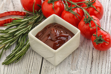 Tomato barbecue sauce on the bowl - 781088662