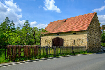 Historische Scheune, aus Stein gemauert