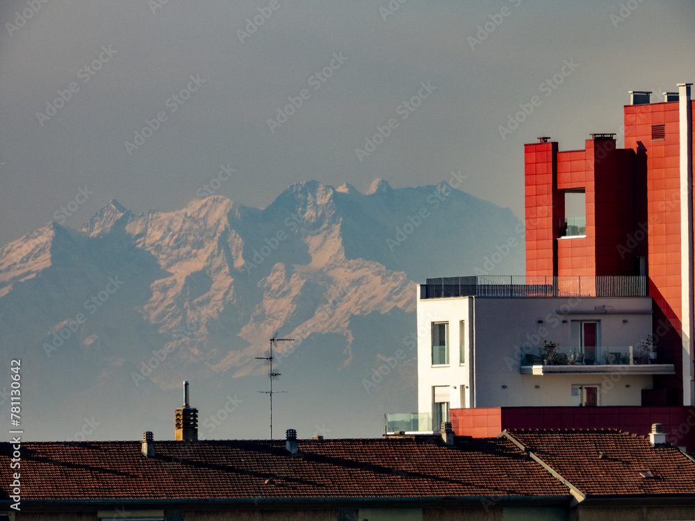 Wall mural Monte Rosa da Milano