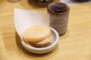 高級なフグ料理のお店。
大型のトラフグを味わえる。

ふぐちり（トラフグの鍋料理）、てっさ（トラフグの薄造り刺し身）、トラフグの唐揚げ、トラフグの皮のあえ物、トラフグのひれ酒など。

フグには猛毒があるが、フグ調理師免許を持つ和食料理人の熟練の技術によって毒の部位を除去してもらえます。
味は淡白でありながら奥深い味わい。歯ごたえもしっかりしていて最高に美味。

日本国神奈川県川崎市にて。
2024