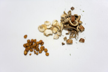 Chinese medicinal materials. Chinese people like to use Chinese medicine to treat diseases. Chinese medicine is combined with Western medicine. Special ceramic pots are used to cook medicine.