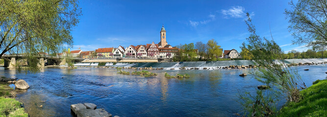 Panorama von Nürtingen mit Neckar - obrazy, fototapety, plakaty