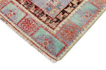 Textures and patterns in color from woven carpets - 781297485